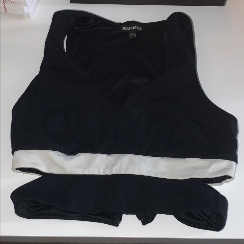 Black and white express crop top